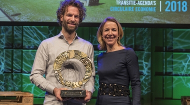 Recycler van mobiele telefoon wint Circular Award 2018