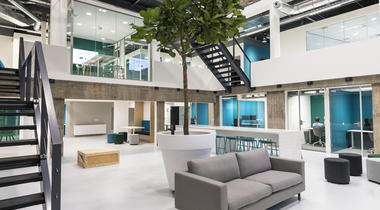 Voormalige Philips-lab gerenoveerd tot ‘agile’ kantoor
