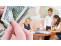 Opinie: Geld doneren als medewerkers naar kantoor komen?